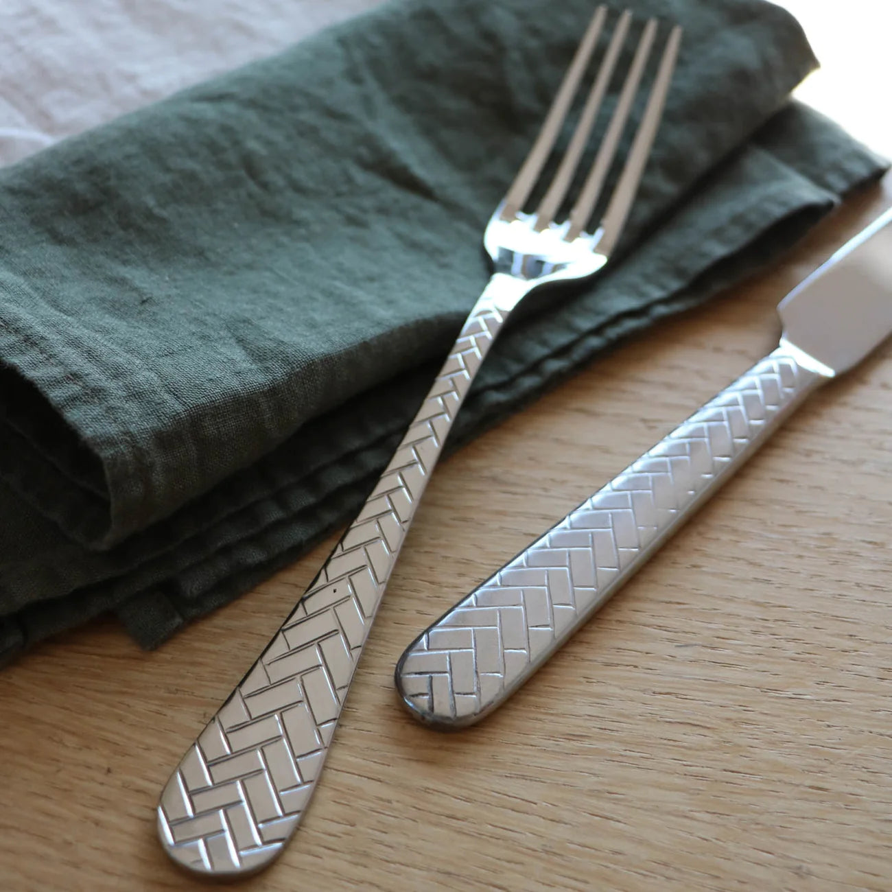 SABRE Nata Stainless Steel 5 Piece Setting
