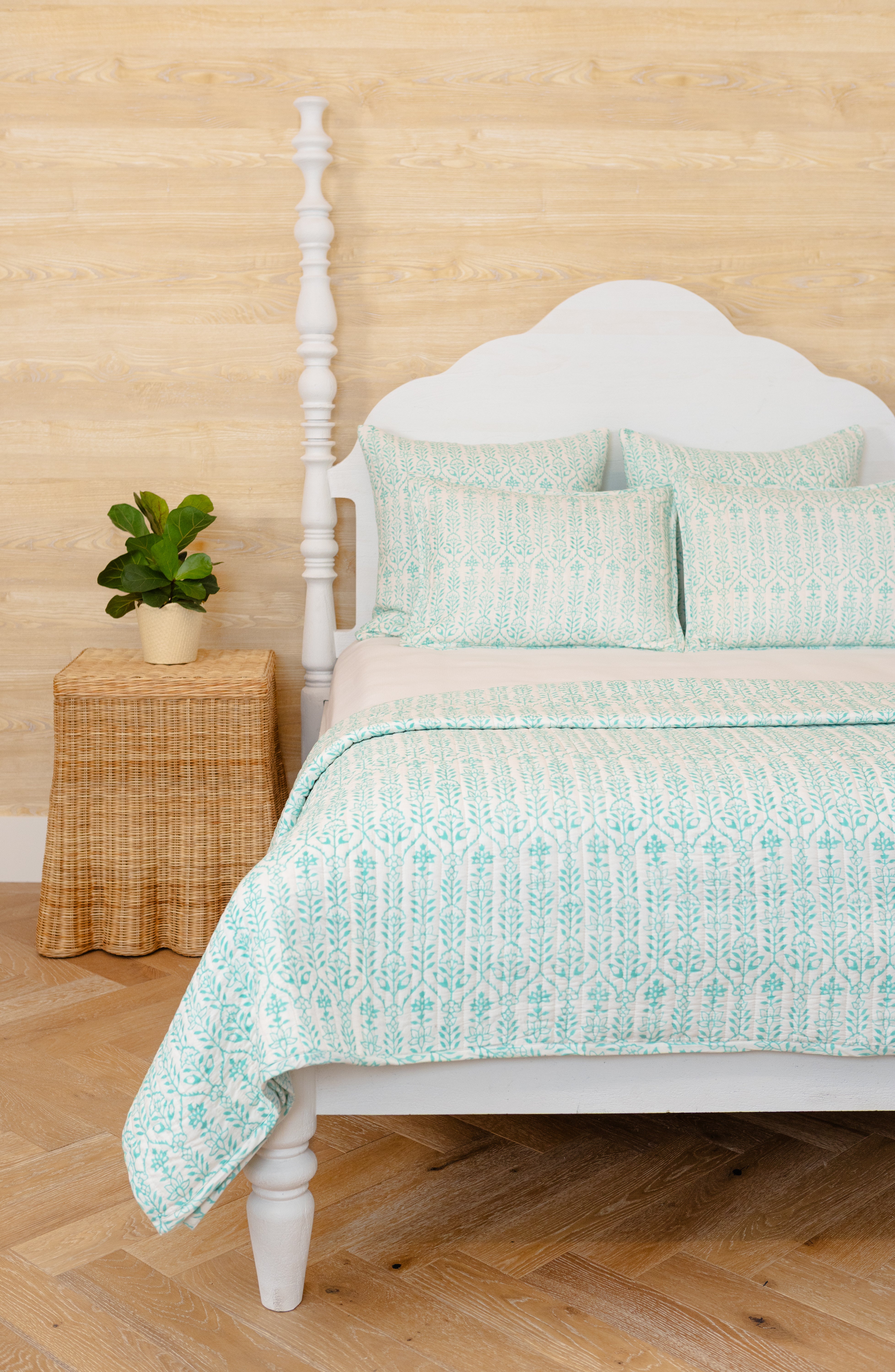 DANA SMALL DESIGNS Quilt Flower Row Pool