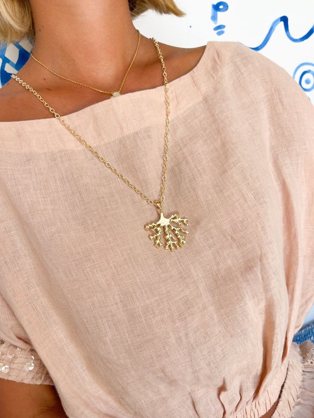 JANE WIN Strong Coral Pendant 32" Mini Twist Chain