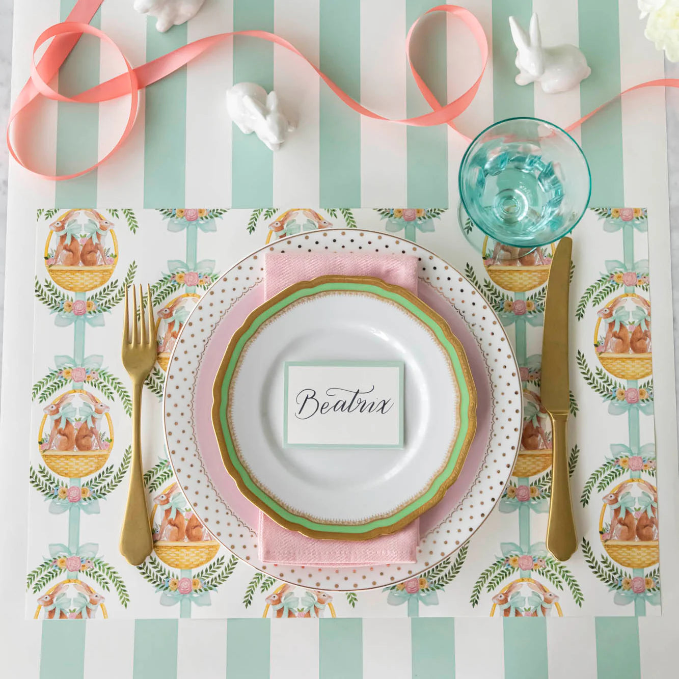 Laurel Bunny Baskets Placemat Set/18