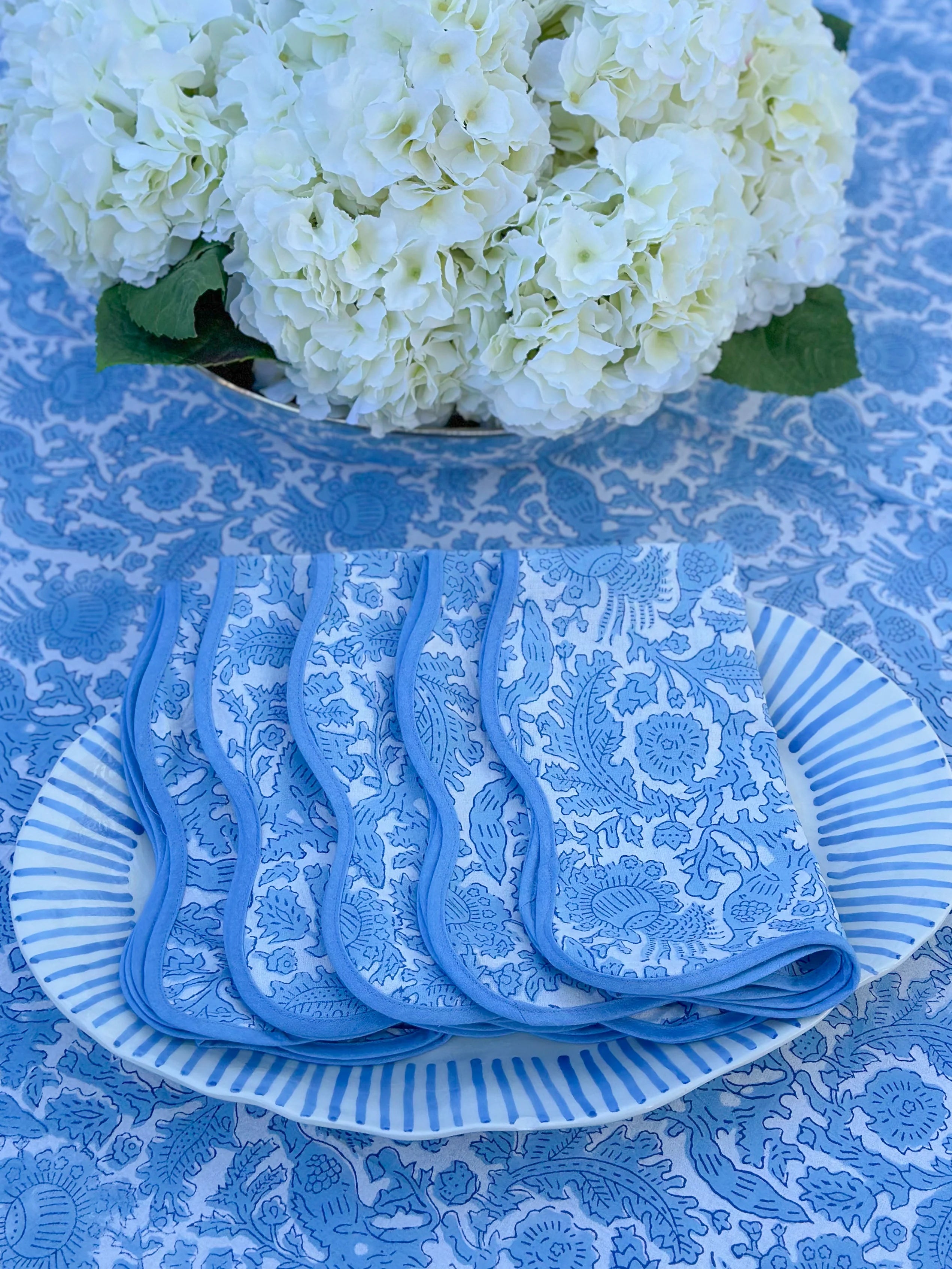 Light Blue Bird Tablecloth Rectangle-72" x 135"