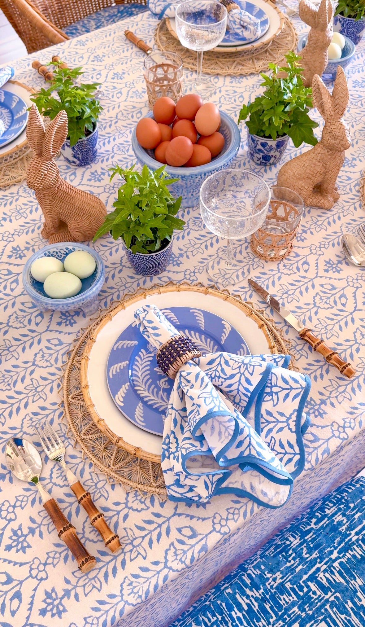 DANA SMALL DESIGNS Tablecloth 80" x 120" Flower Row Matilda's Blue