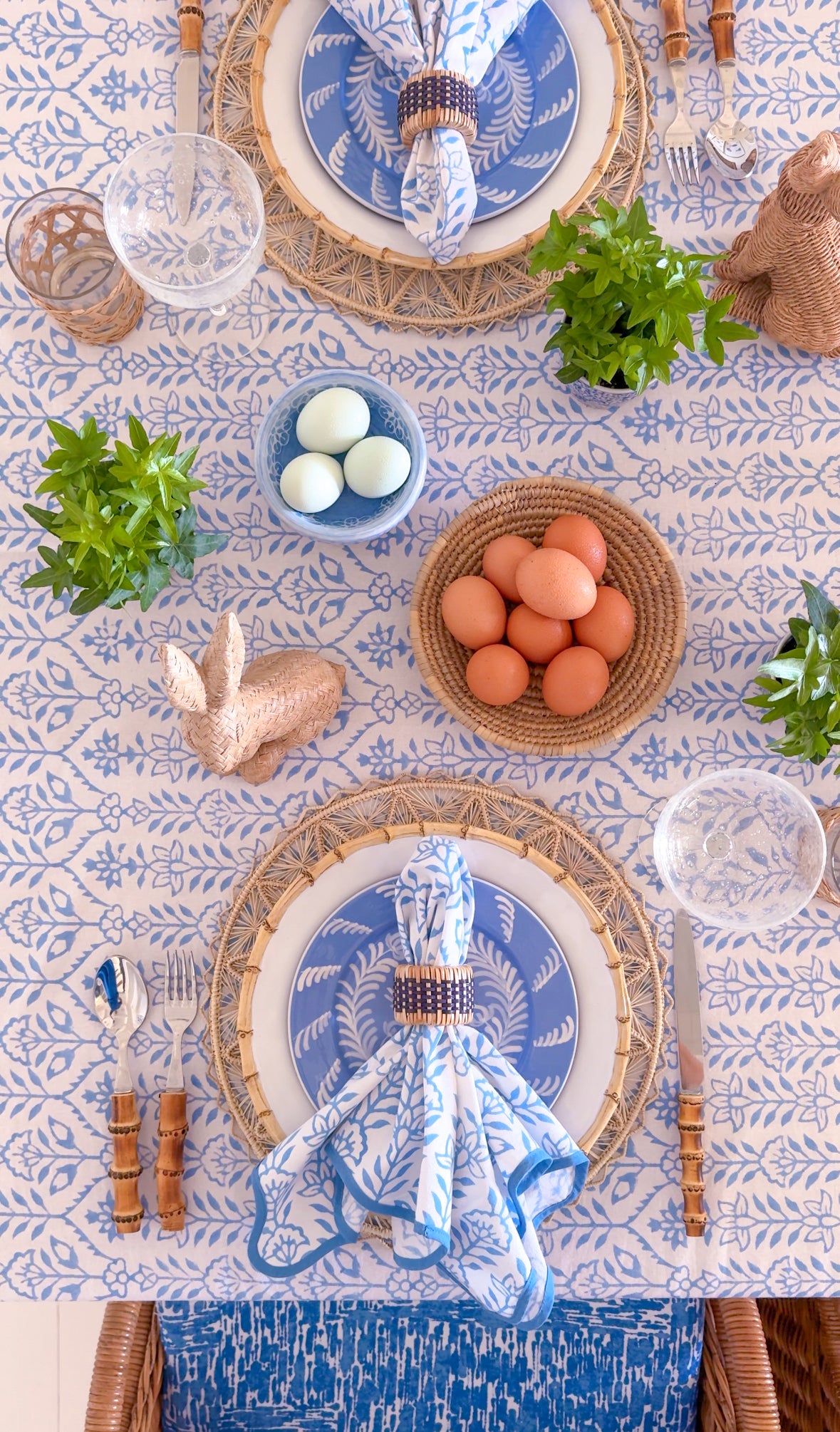 DANA SMALL DESIGNS Tablecloth 80" x 120" Flower Row Matilda's Blue