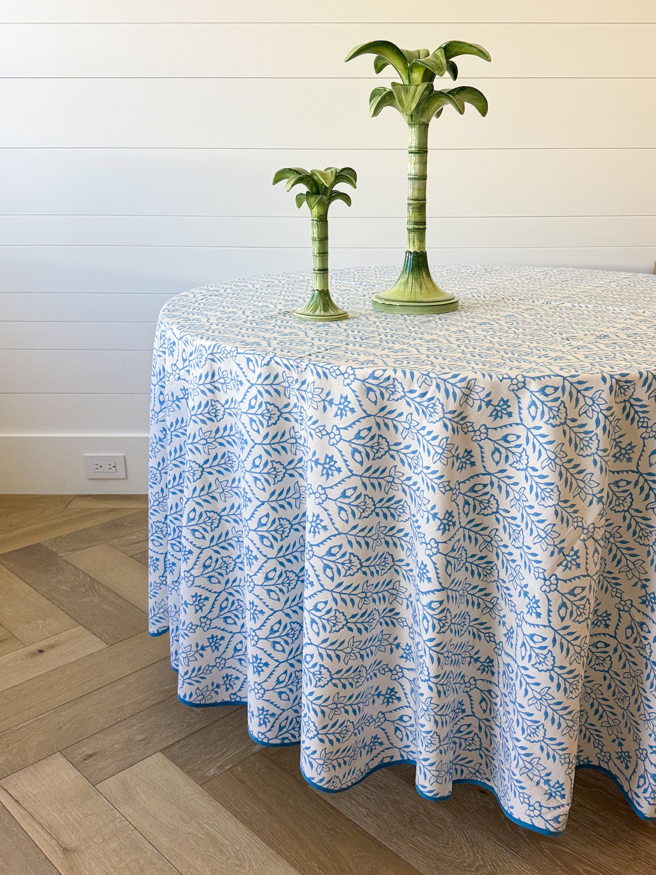 DANA SMALL DESIGNS Round Tablecloth 100" Flower Row Matilda's Blue