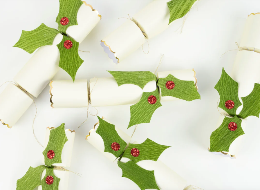 Holly Christmas Crackers
