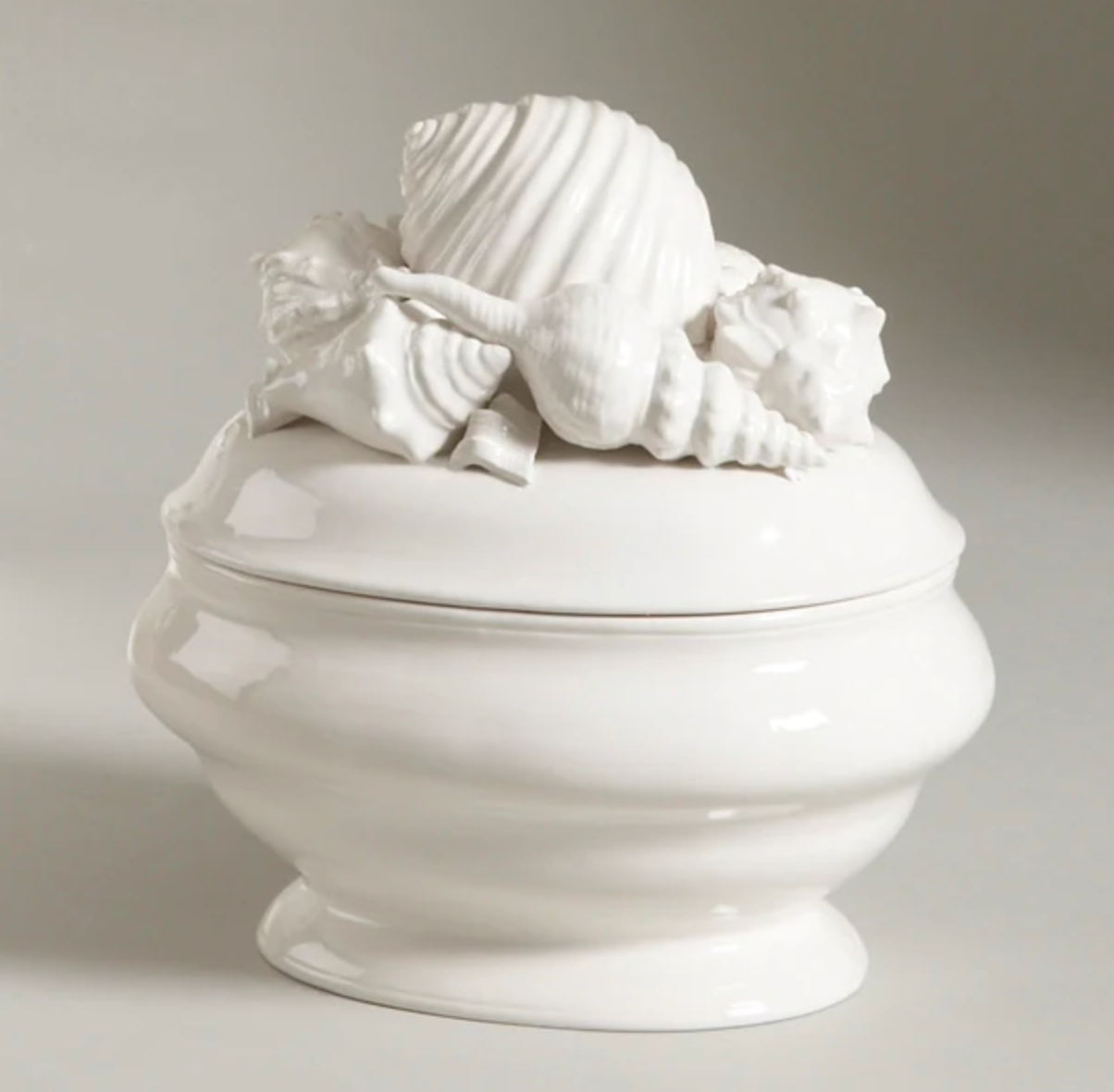 CHELSEA HOUSE Shell Ceramic Tureen