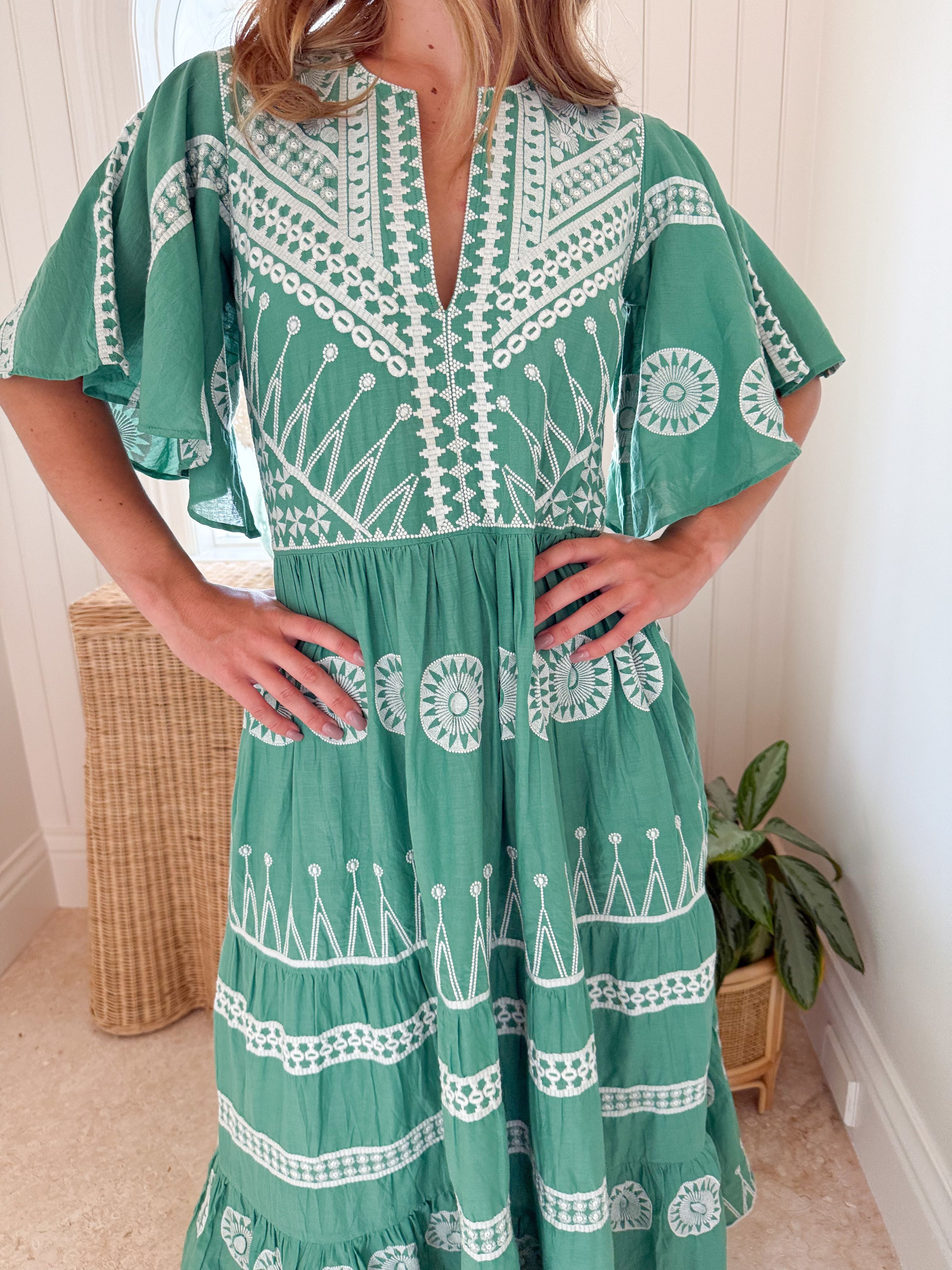 OLIPHANT Flirty V-Neck Maxi Soleil Sage