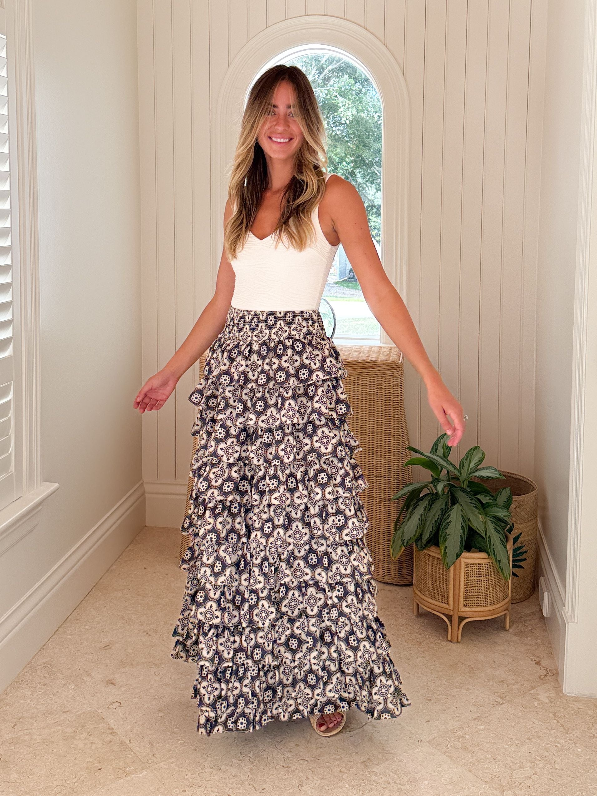LOLA AUSTRALIA Valentina Skirt Starburst Latte
