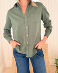FRANK & EILEEN Eileen Button Up Moss Desert Wash