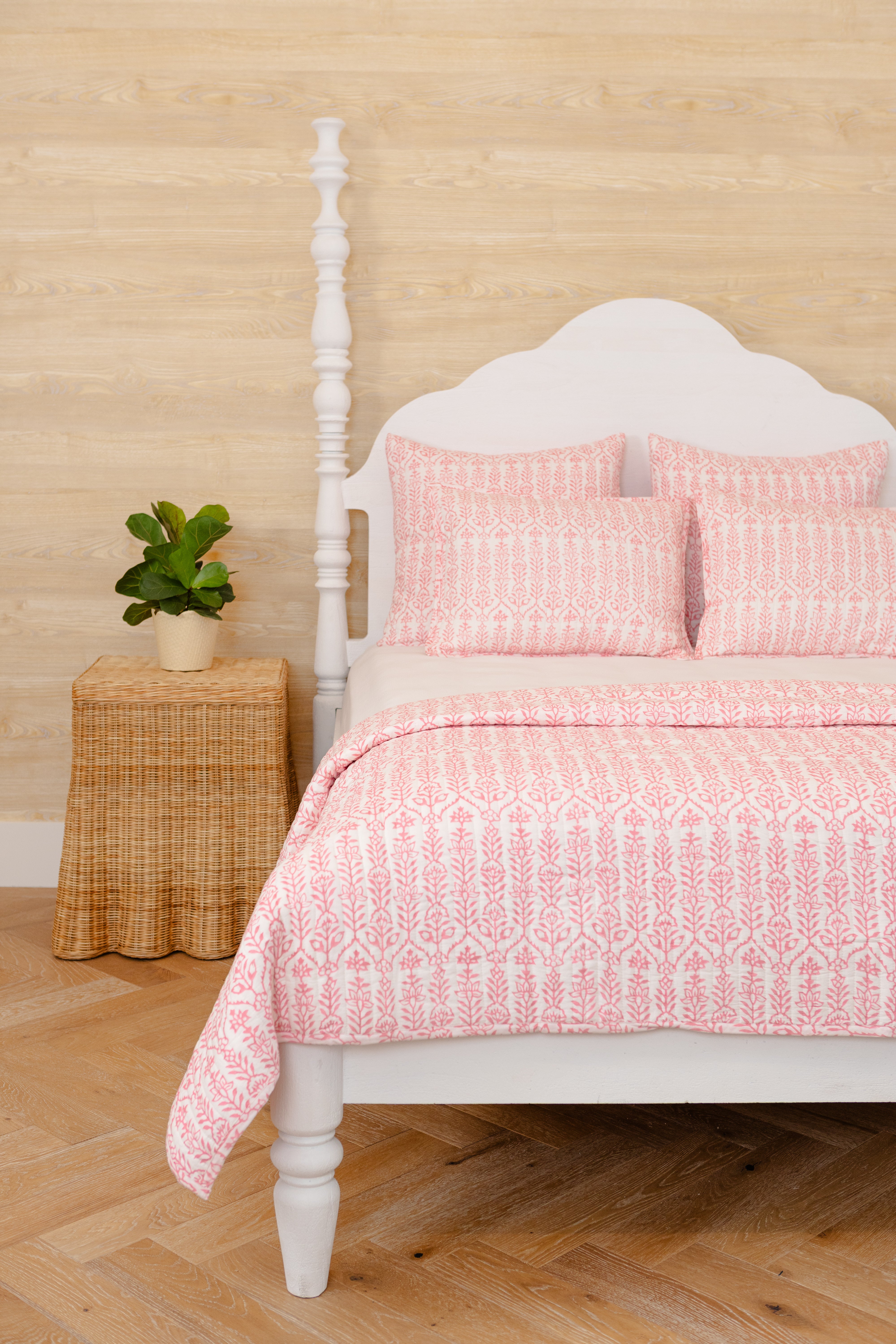 DANA SMALL DESIGNS Sham Flower Row Pink Lotus