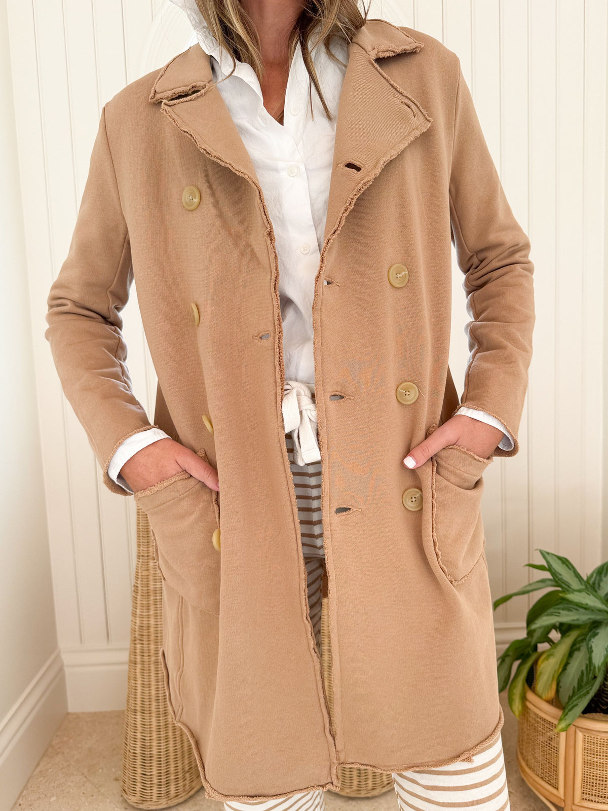 FRANK &amp; EILEEN Belfast Sweatshirt Trench Coat Camel