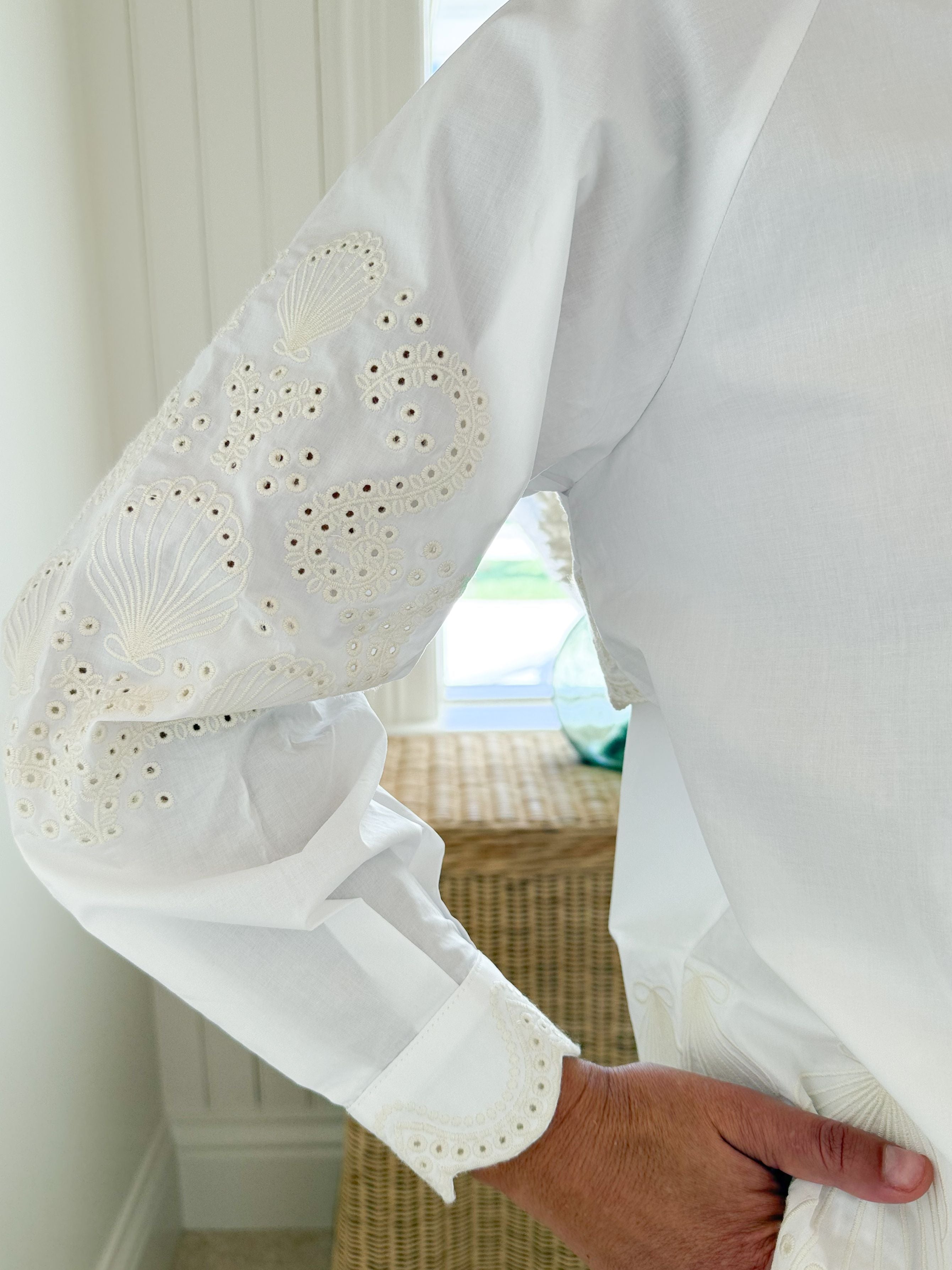 LADY CAPTAIN Eyelet Captain Shirt Ivory
