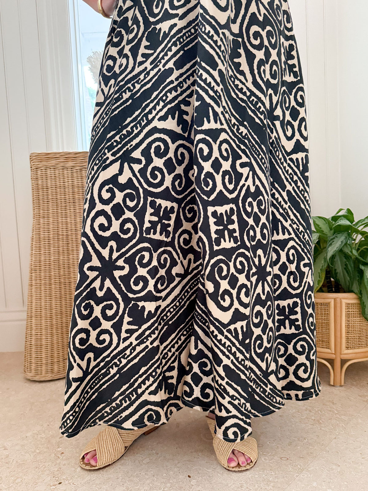 WALKER &amp; WADE Daphne Dress Black Aztec