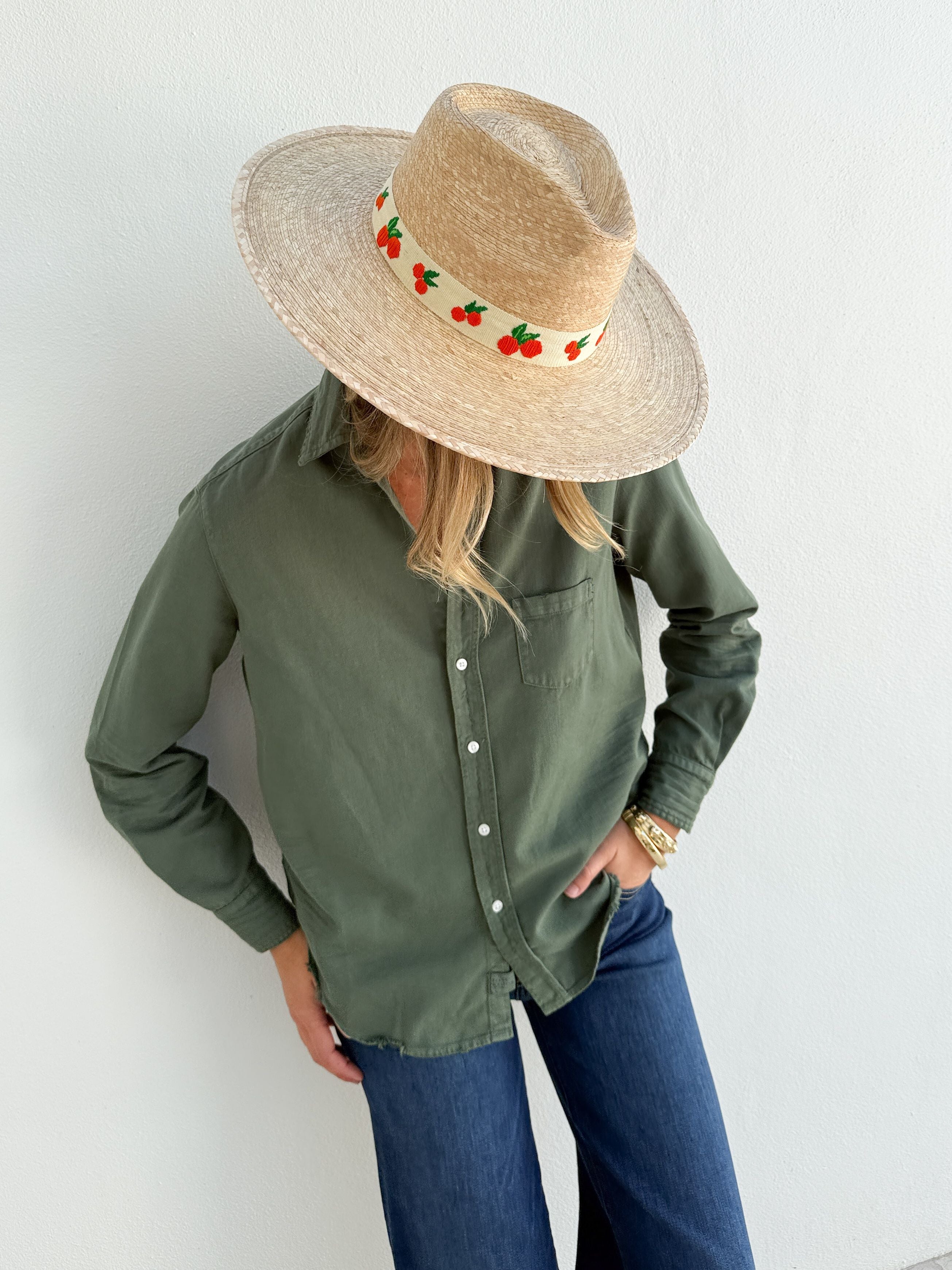 FRANK &amp; EILEEN Eileen Button Up Moss Desert Wash