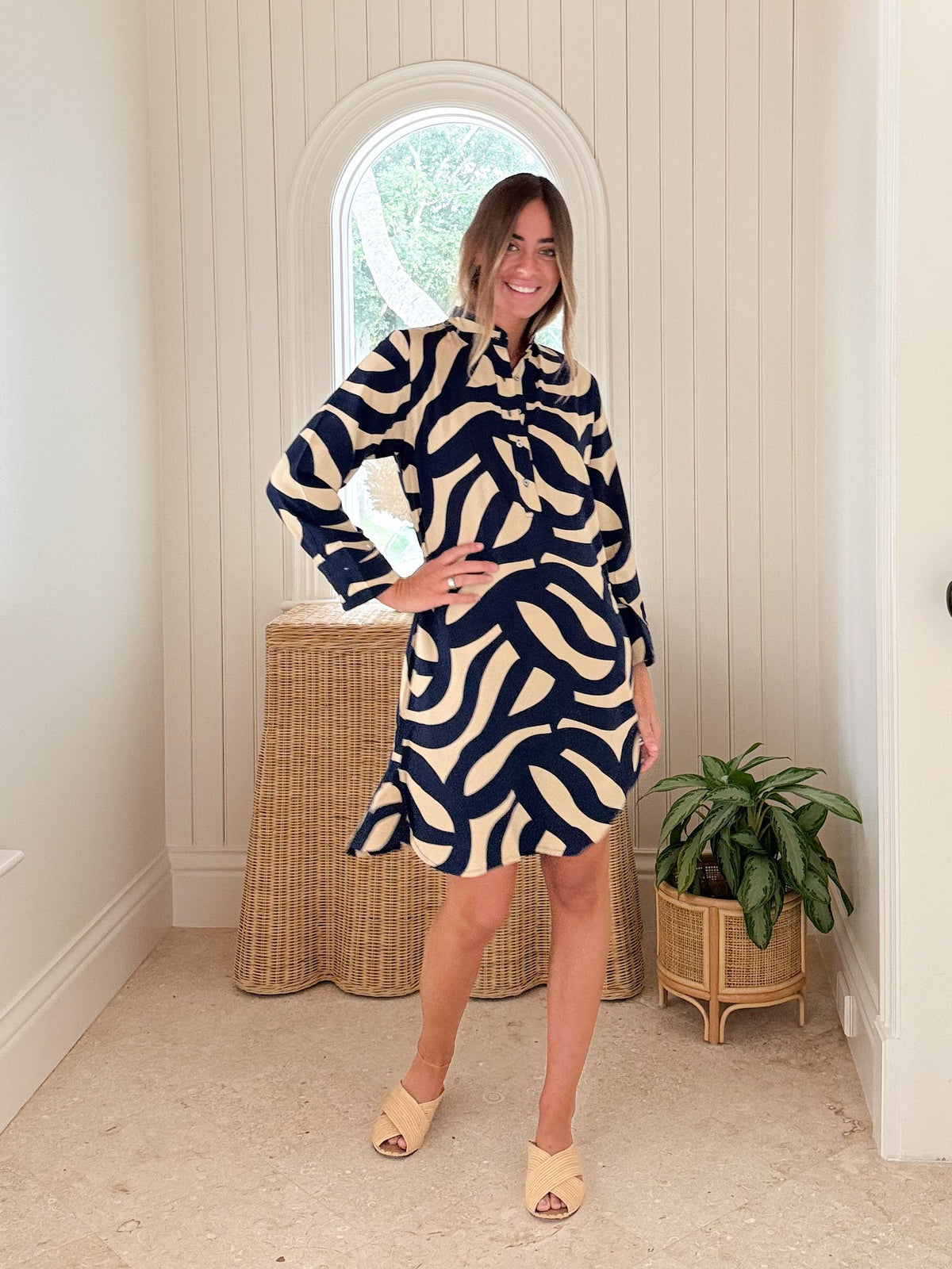 WALKER &amp; WADE Bistro Dress Navy &amp; Taupe Mod