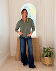 FRANK & EILEEN Eileen Button Up Moss Desert Wash