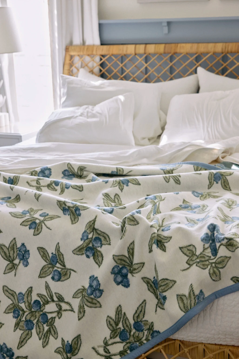 CHAPPYWRAP Blueberries Blanket