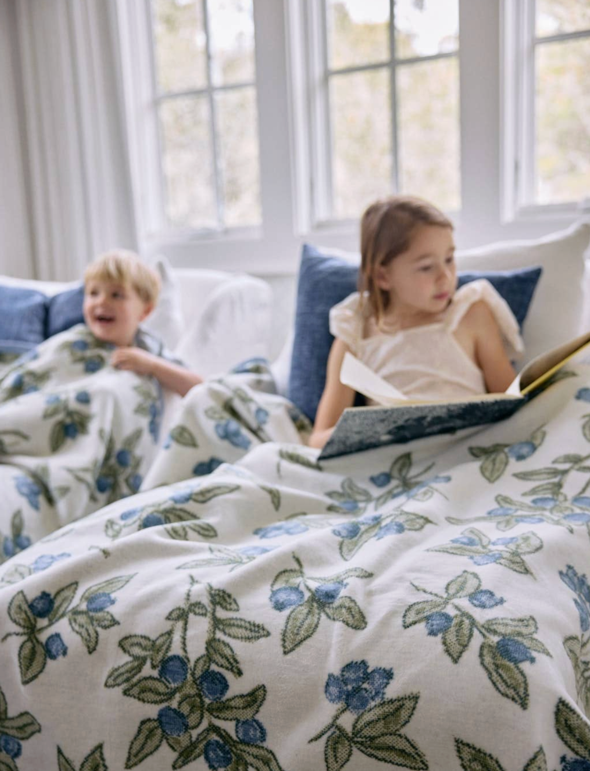 ChappyWrap Blueberries Blanket