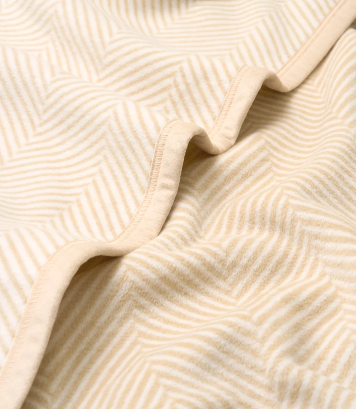 CHAPPYWRAP Harborview Herringbone Cream Midi Blanket