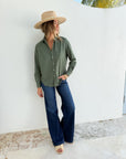 FRANK & EILEEN Eileen Button Up Moss Desert Wash