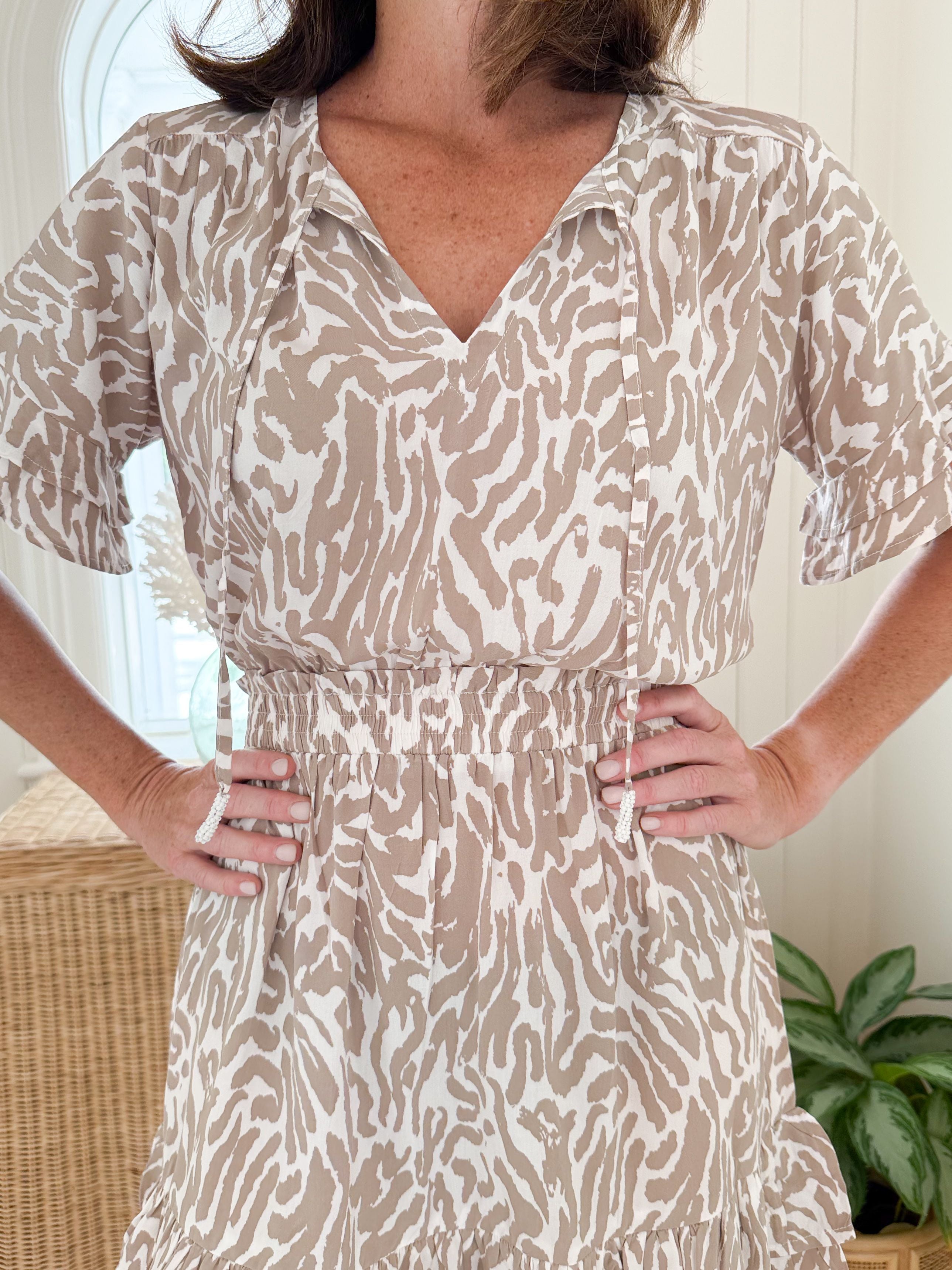 WALKER &amp; WADE Courtney Dress Tan Zebra