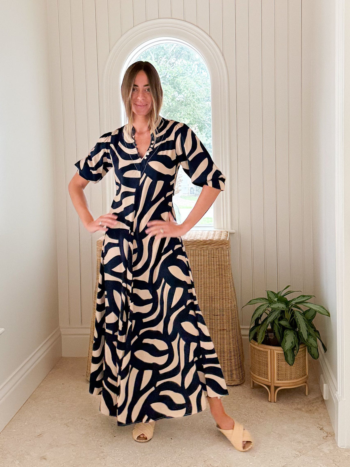 WALKER &amp; WADE Daphne Dress Navy &amp; Taupe Mod