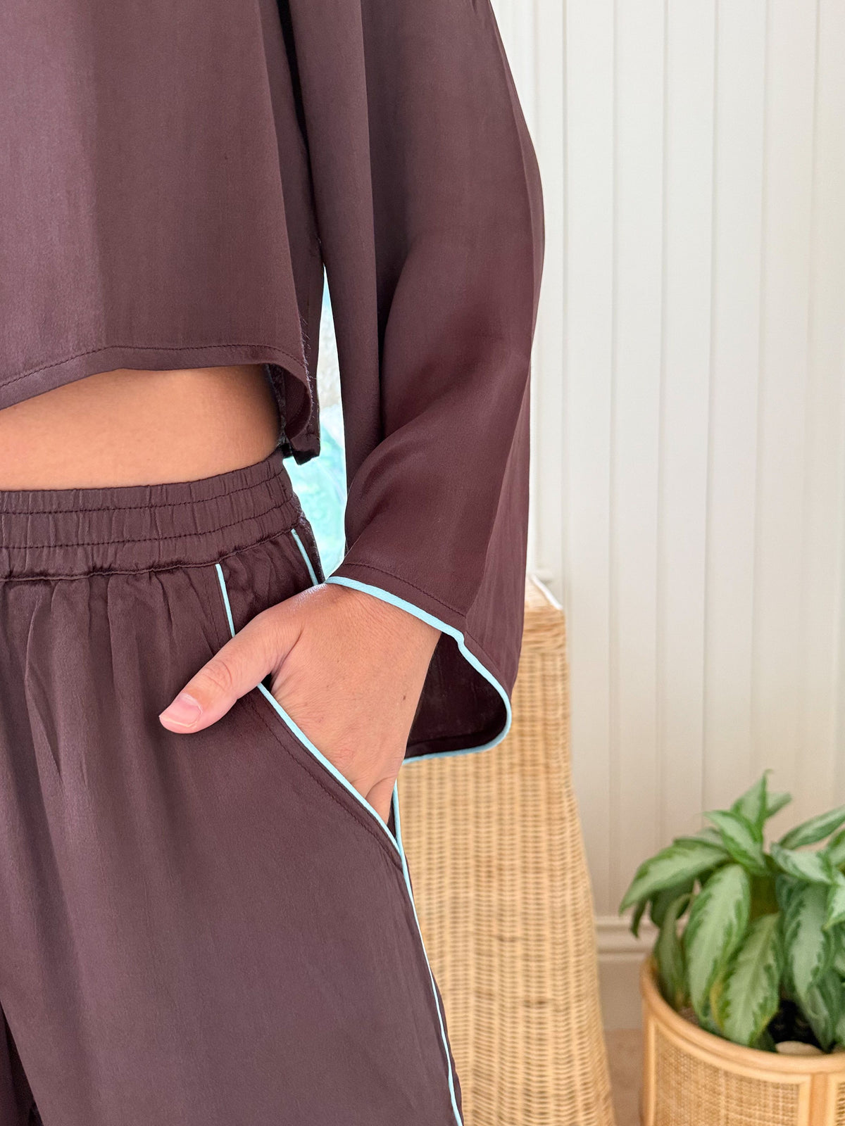 OMIKA Peyton Blouse Solid Ganache